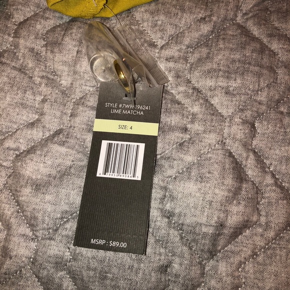 NWT Button Up Dress - Picture 4 of 5